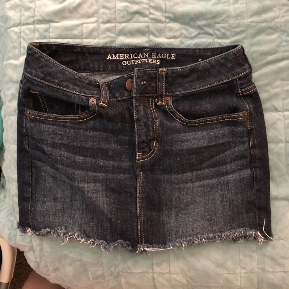 American eagle jean mini skirt size 0 but stretchy